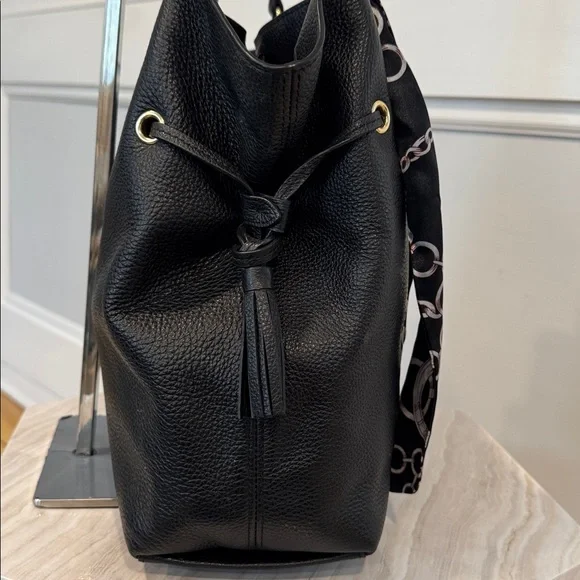 Coach Andy Black Pebbled Leather Carriage Logo Tote - Picture 7 of 17